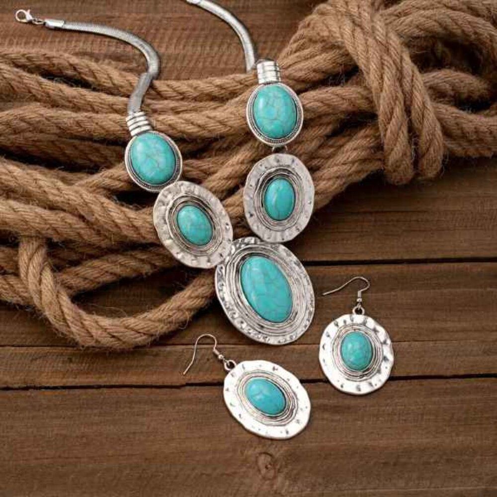 Western Boho Turquoise Silver Necklace and Earring Set - Picture 11 of 11